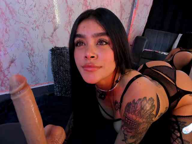 laurencamila1