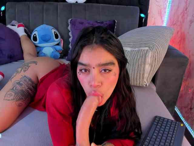 laurencamila1