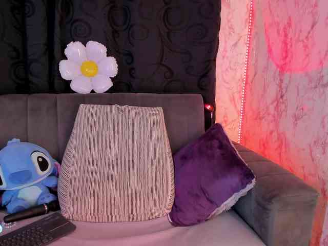 laurencamila1 webcam
