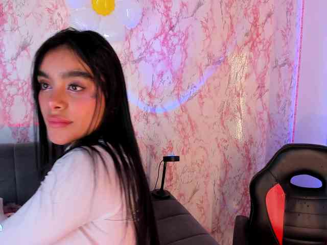 laurencamila1
