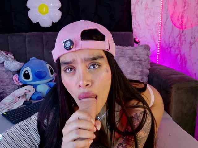 laurencamila1 webcam