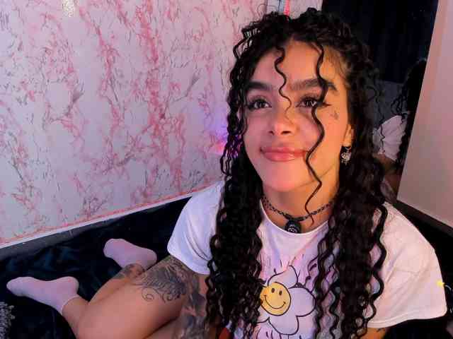 laurencamila1