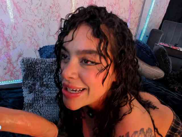 laurencamila1