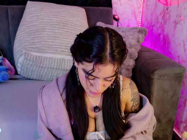 laurencamila1 webcam