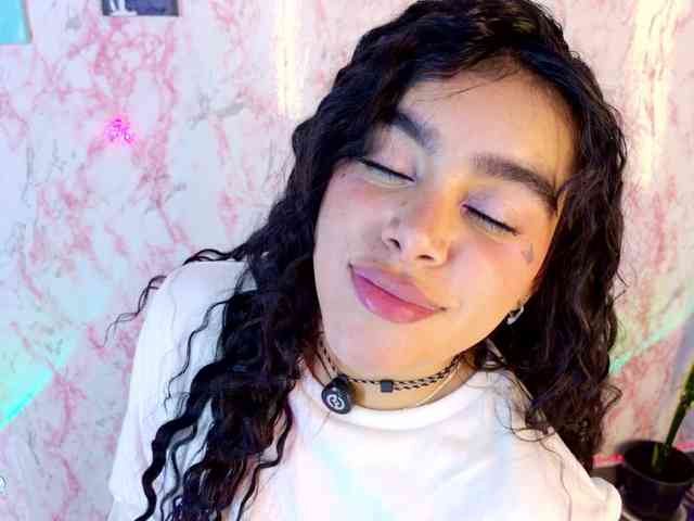 laurencamila1 webcam