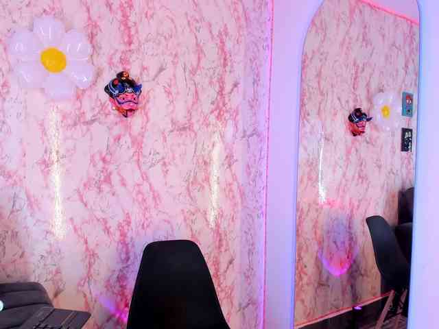 laurencamila1 webcam