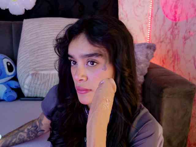 laurencamila1