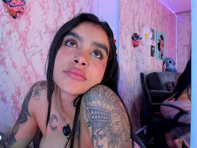 laurencamila1 laurencamila1