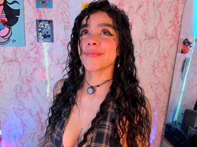 laurencamila1