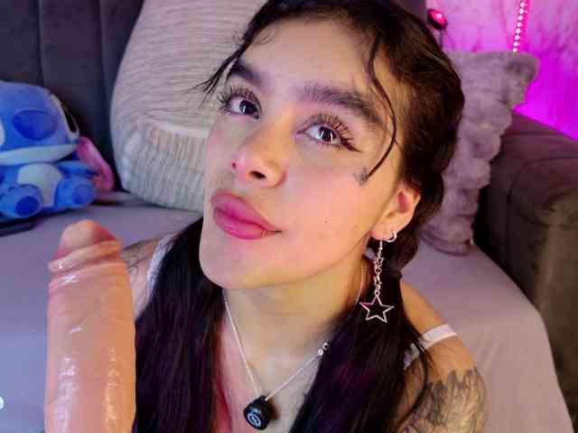 laurencamila1 webcam