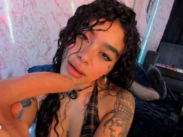 laurencamila1