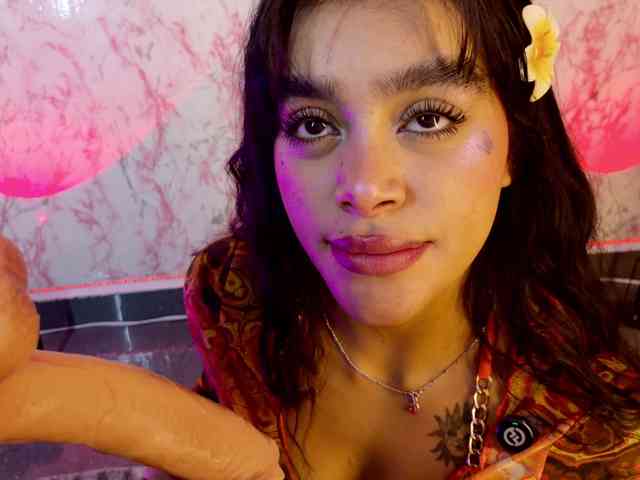 laurencamila1 webcam