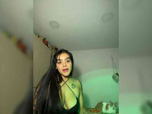 模特: laurencamila1
