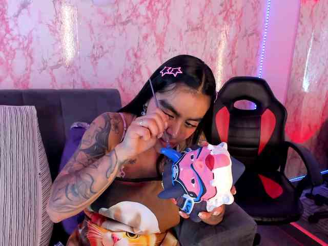 laurencamila1 webcam