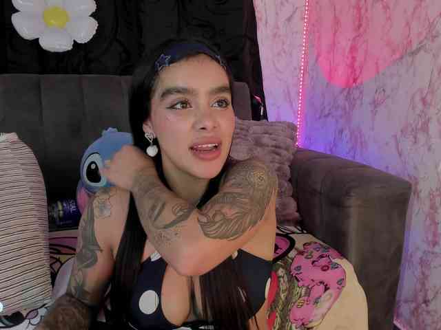 laurencamila1
