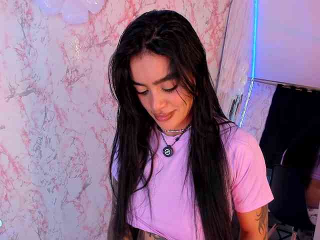 laurencamila1