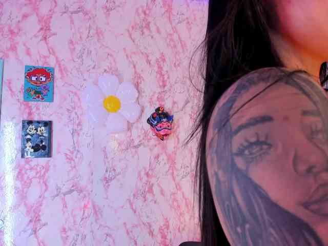 laurencamila1 webcam