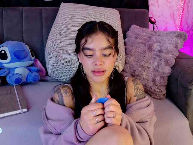 laurencamila1 webcam