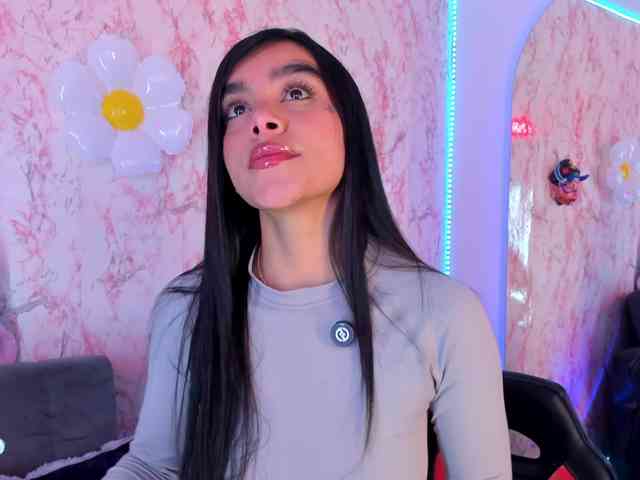 laurencamila1