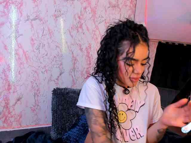 laurencamila1