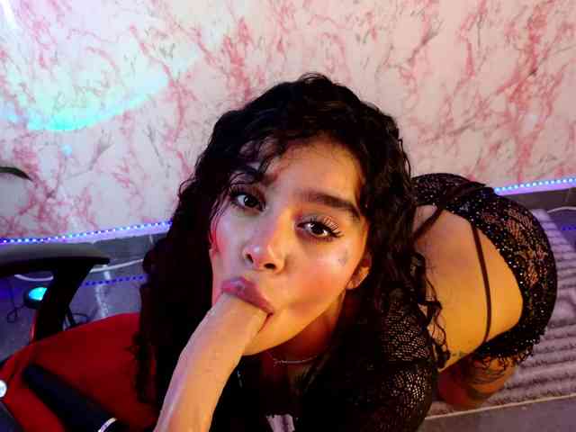 laurencamila1
