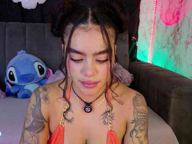 laurencamila1 webcam