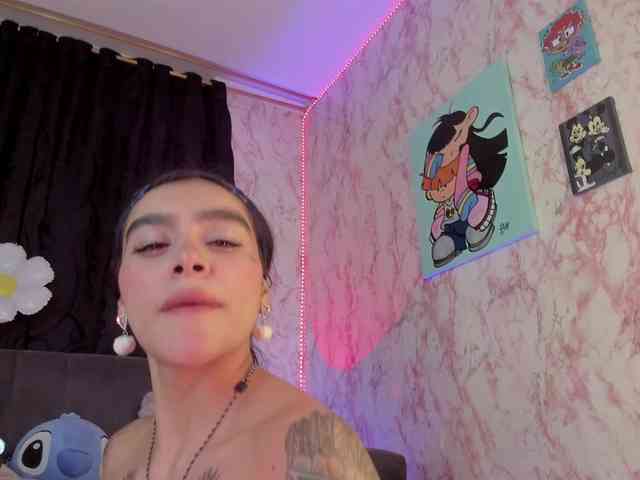 laurencamila1