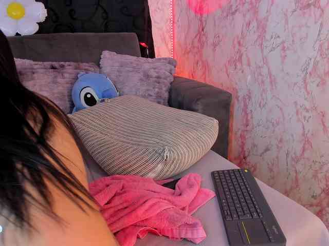 laurencamila1 laurencamila1
