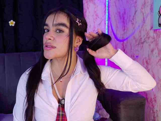laurencamila1 laurencamila1