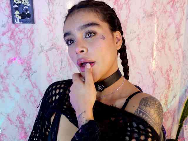 laurencamila1