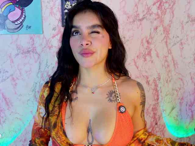 laurencamila1 webcam