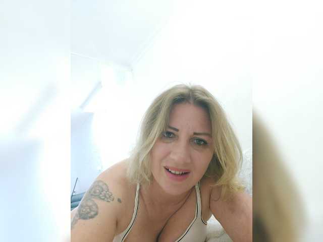 yourwitcher live sex show