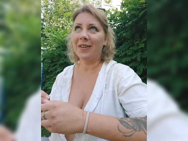 YourWitcher live cam on BongaCams