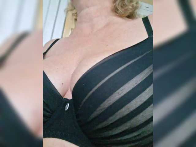 yuliia_3003 live cam preview