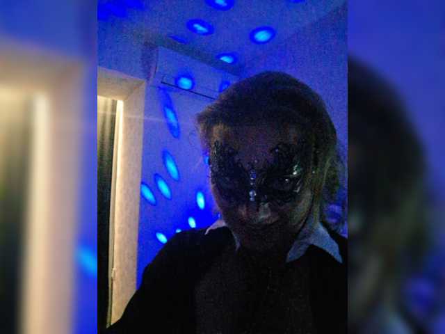 yuliia_3003 — live couple cam