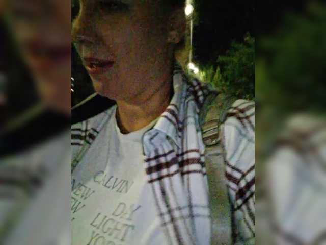 yuliia_3003 live cam preview
