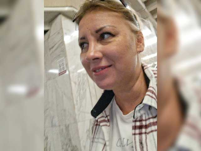 yuliia_3003 live cam preview