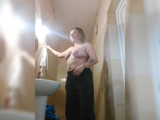 YourWitcher live cam on BongaCams