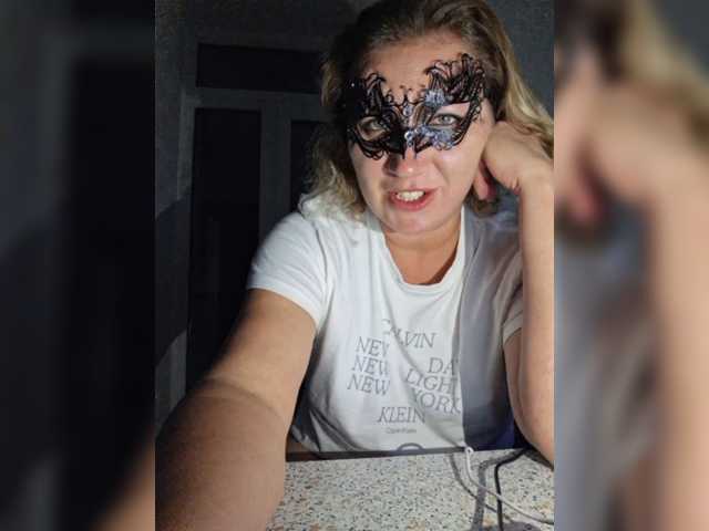 yuliia_3003 live cam preview