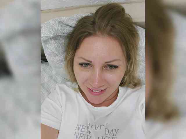 Yuliia_3003's cam show statistics and live stream