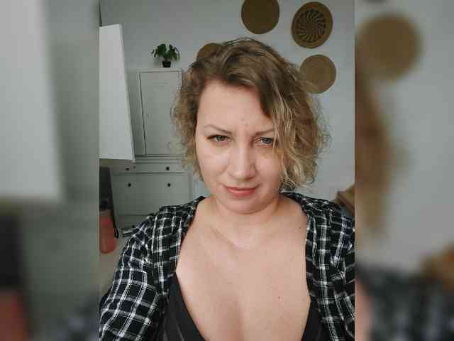 yuliia_3003 webcam