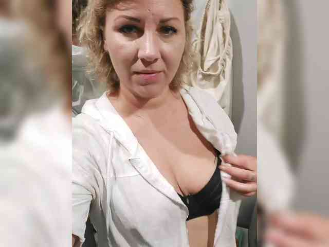 YourWitcher Live Webcam on BongaCams