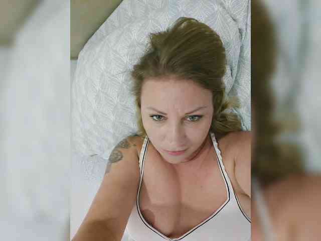 yuliia_3003 webcam