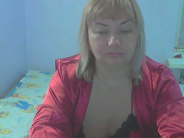 LucyAlexis's BongaCams show and profile