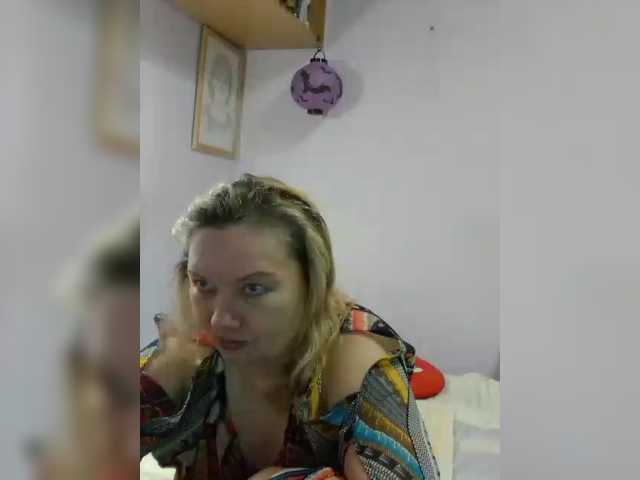 LucyAlexis live cam preview