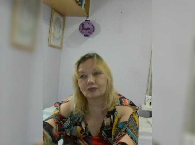 LucyAlexis live cam on BongaCams