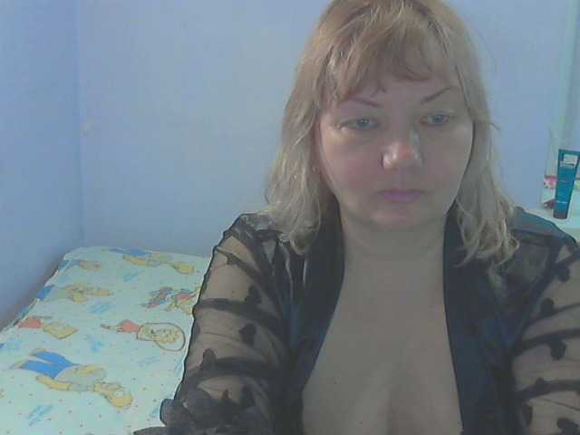 LucyAlexis's BongaCams show and profile