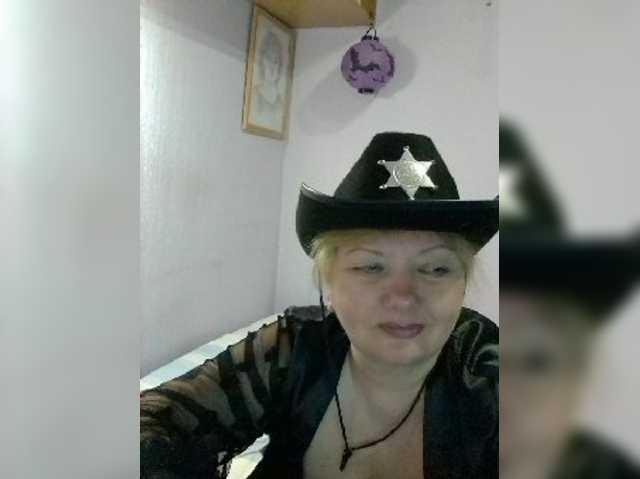 LucyAlexis live cam on BongaCams