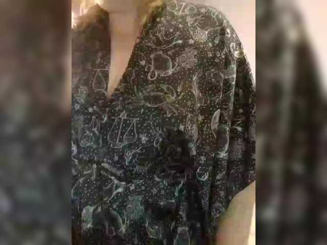 LucyAlexis live cam preview