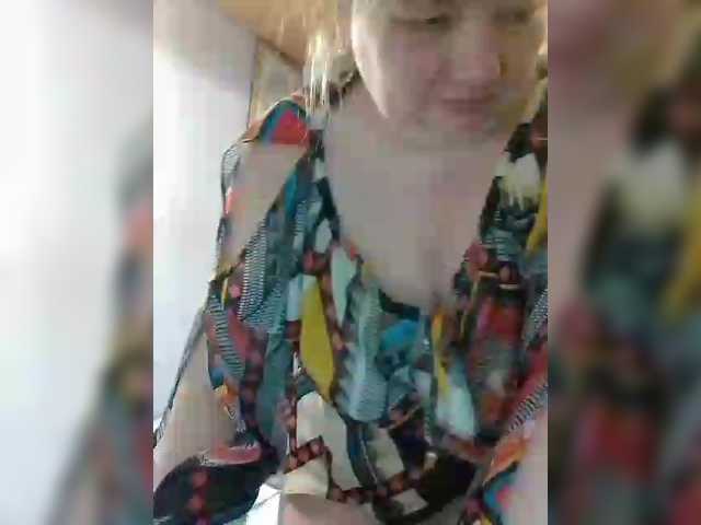 LucyAlexis live cam preview